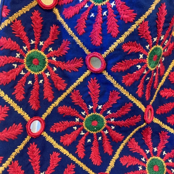 BOHO/Tribal Bag Embroidered with Mirrors - Picture 2 of 5